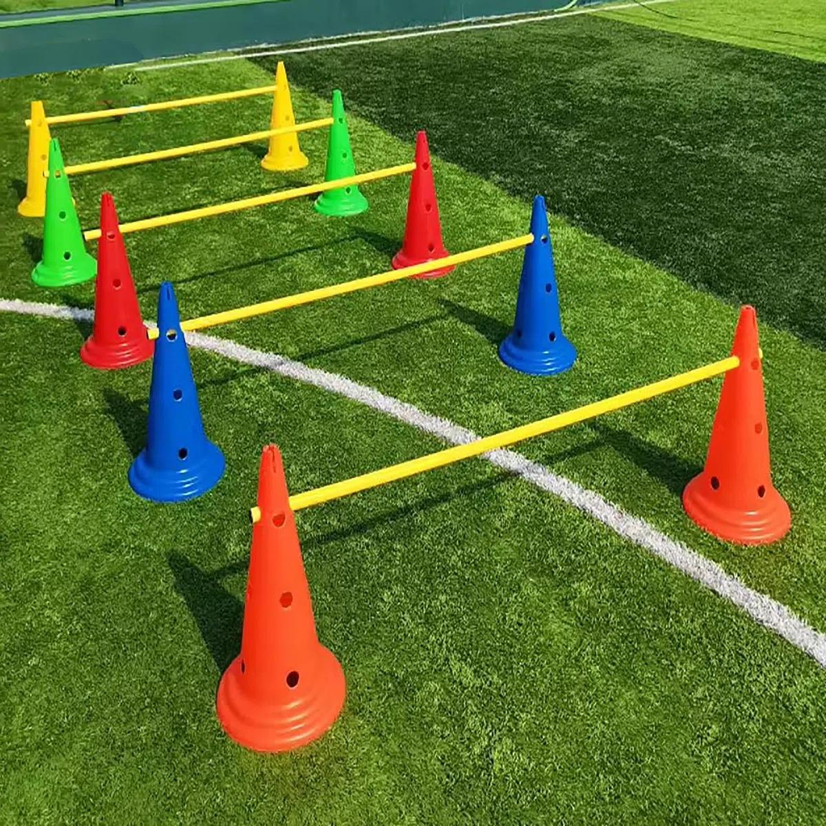 Slalomstangen Agility-Ausrüstung Agility-Hürdenkegel, 5-teiliges Set, abnehmbare Slalom-Trainings-Agility-Stangen for Spieler, Erwachsene, Kinder und Hunde, Outdoor-Sport-Trainingsausrüstung(30cm Roun
