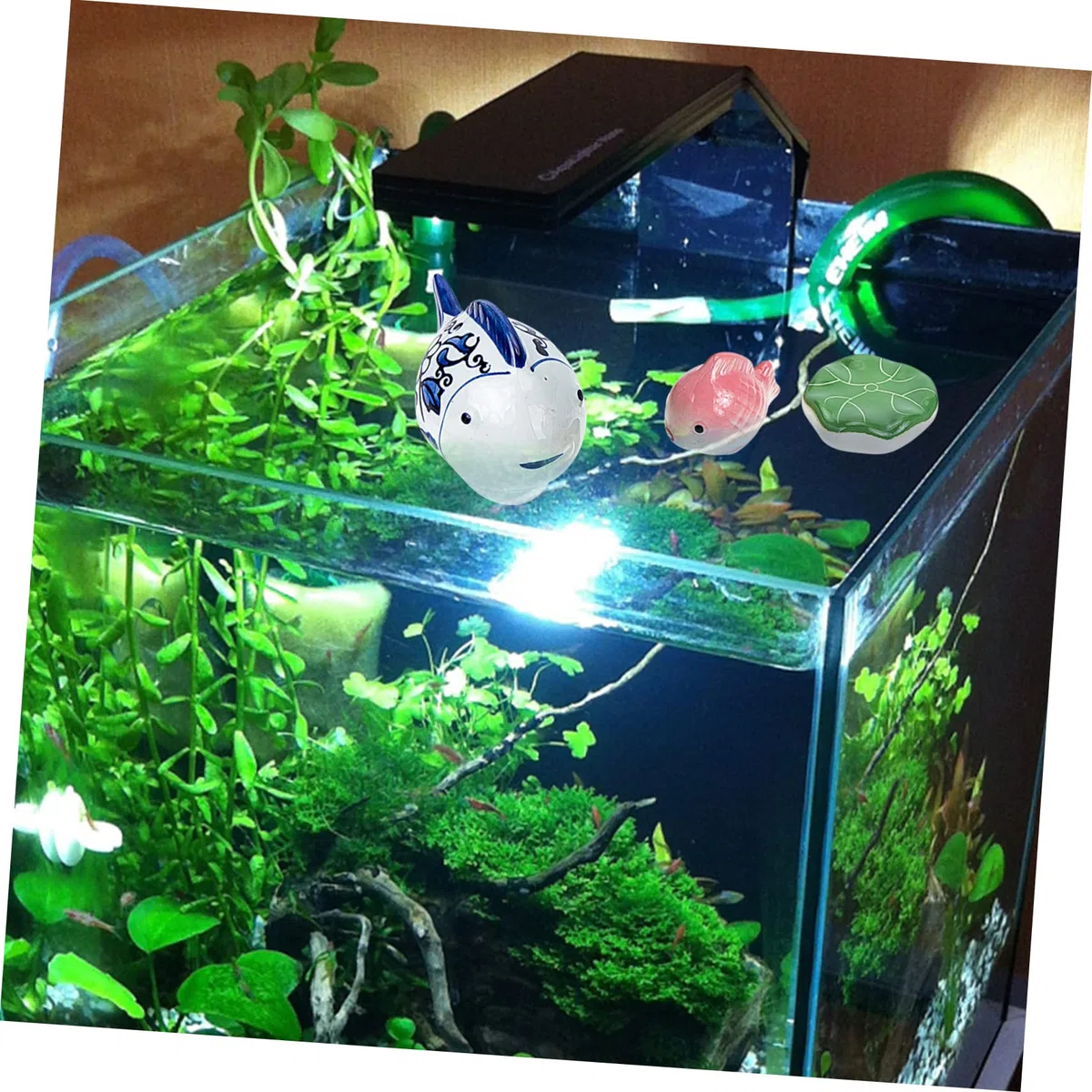 BESPORTBLE 15stücke Handgefertigte Keramische Aquarien-Dekoration Schwimmende Ornamente Für Fischbecken Farbenfrohe Keramik-deko Für Indoor Und Outdoor-Gestaltung