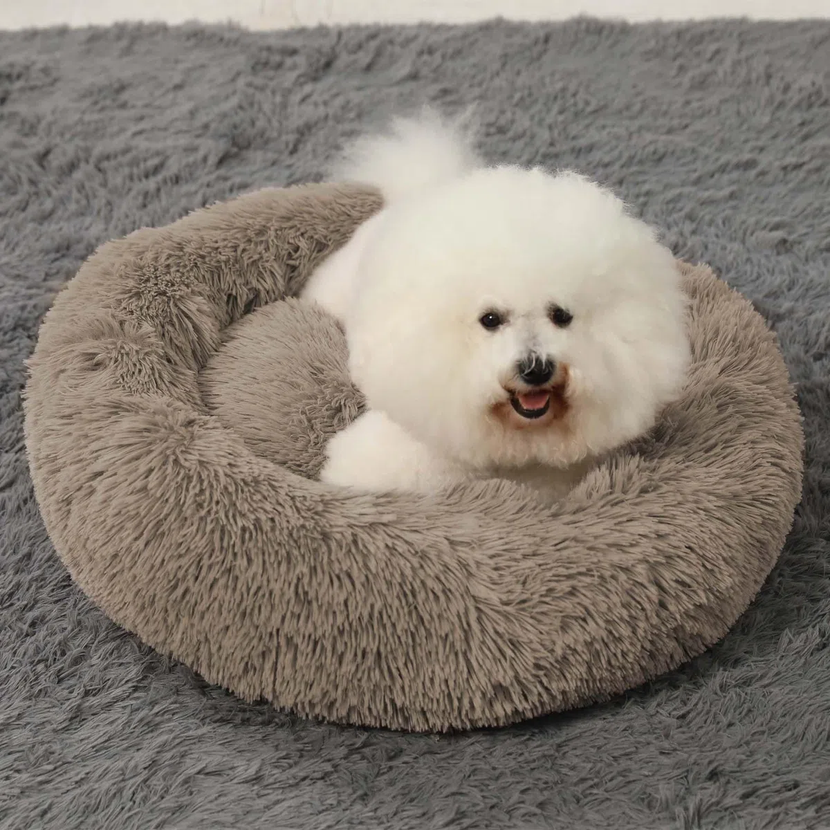 HACHIKITTY Calming Donut Cuddler Hundebett, rund, flauschiges Haustierbett mit eingenähtem Kissen für große Hunde, waschbar, groß, Taupe, 58 cm
