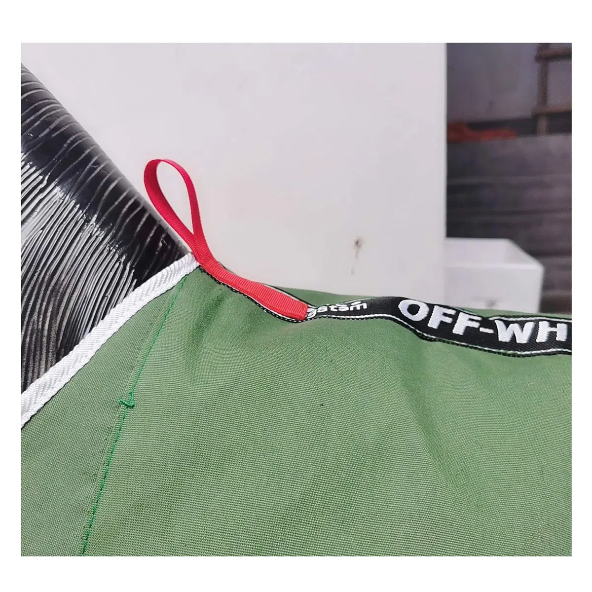 MaJu Fleece-Pferdedecke Abschwitzdecke Basic Ohne Nackenteil Kreuzgurte(Size:135cm)