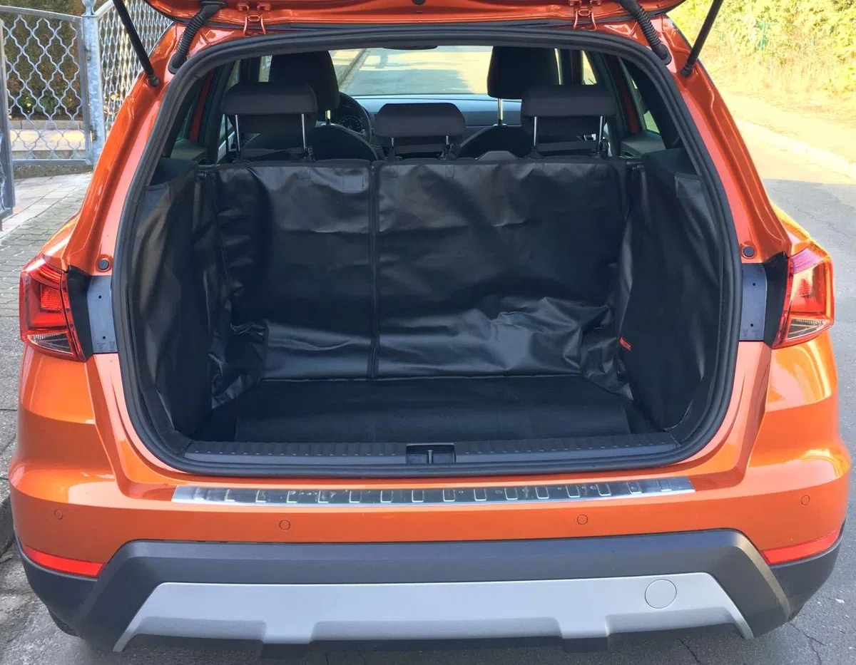 BOOTECTOR Kofferraumschutz passend für Seat Arona ab 2017 (variabler Boden unten) AZUGA AZ10072127 Kofferraumwanne