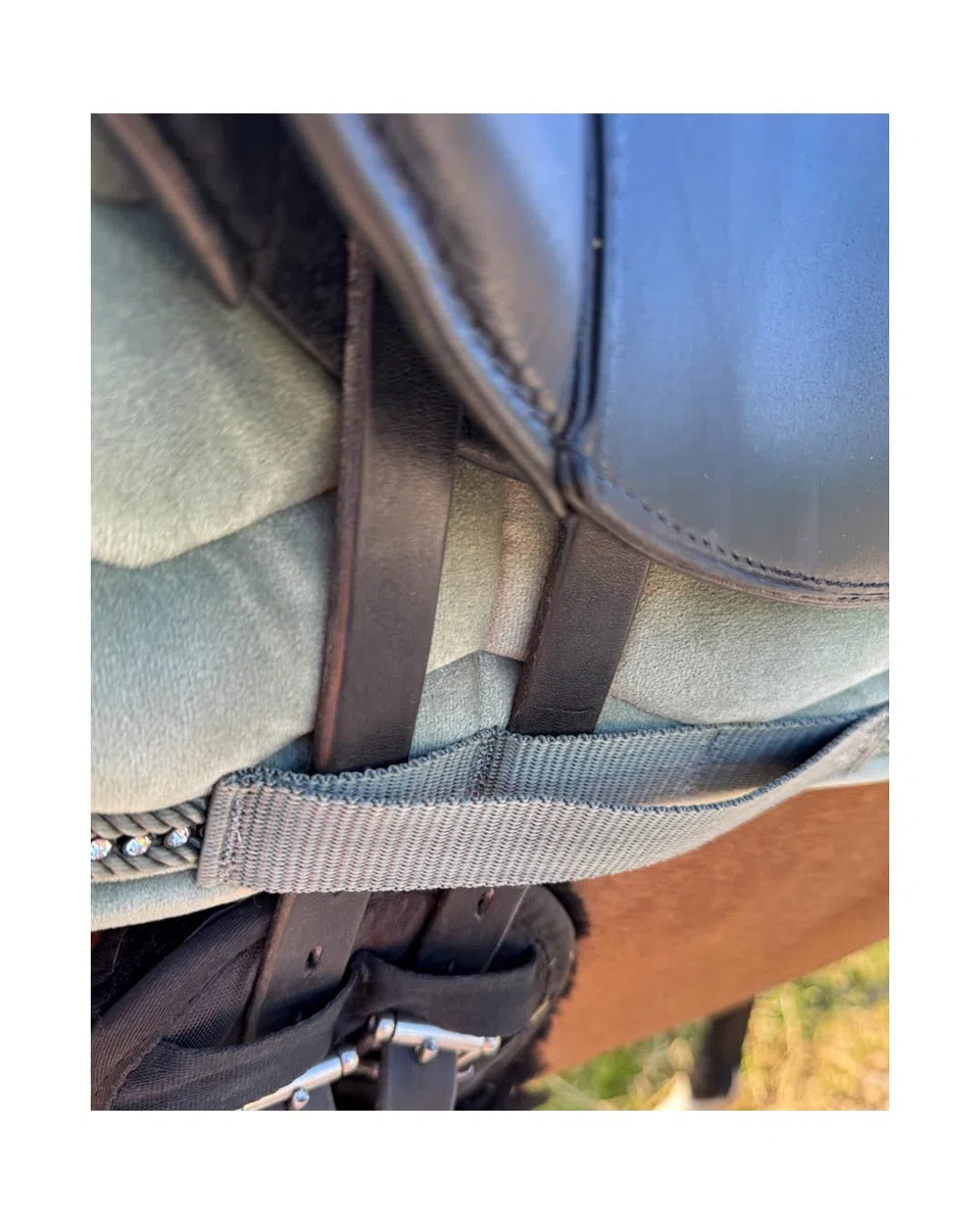 4Horses Dressurschabracke Leeds, atmungsaktive Schabracke mit Coolmax-Futter, Schaumstoffpolsterung, Polyfill und Klettschlaufen