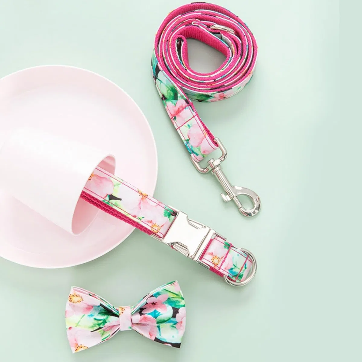 Haustierhalsband, Set aus Hundehalsband und Leine mit modischem Aufdruck. Verstellbares Fliege Metallschnalle Schnellverschluss, verdrehsichere(Pink,S)