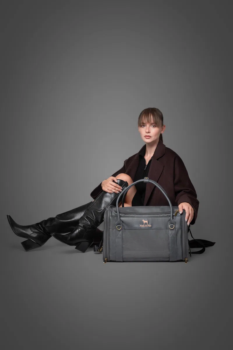 Noah & Paw Katzentragetasche Hundetragetasche für Kleine Hunde, TSA-Zertifiziert Airline-Zugelassen 46x28x28cm Reisebox Haustiere, Kleines Haustierkäfig, Matratze Inklusive, Anthrazit Kunstleder