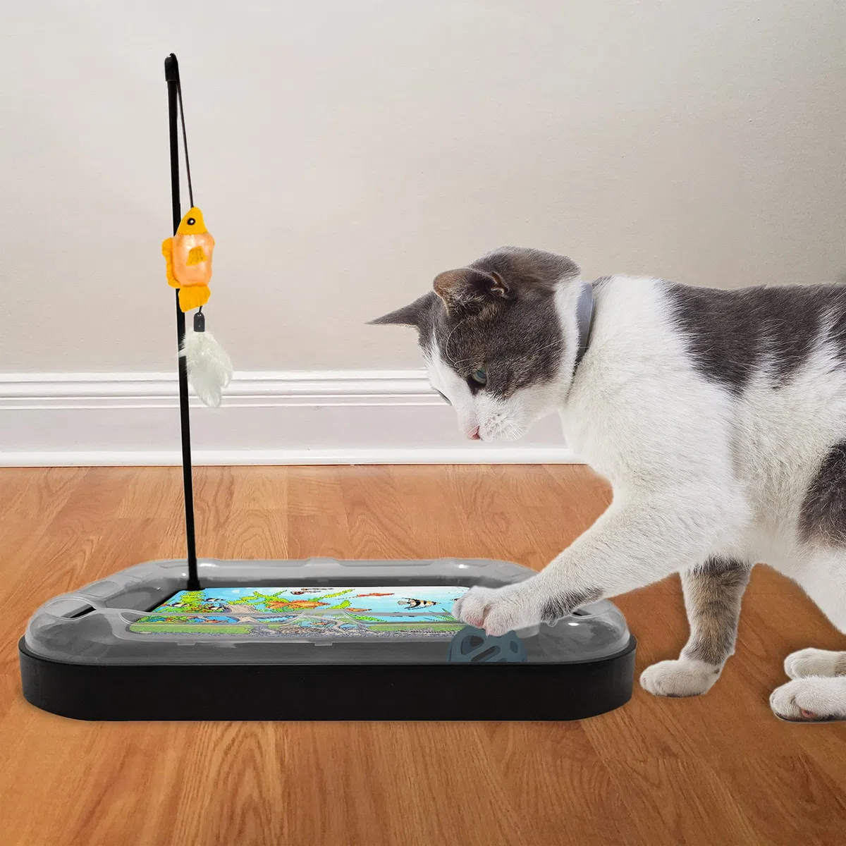 Katzenkratzspielzeug mit Kratzbrett und Fisch Aquarium Design, Spaß und Aufregendes Katzenminze Katzenspielzeug, Schlenkerfisch Spielzeug mit Federn und Katzenminze Enthalten