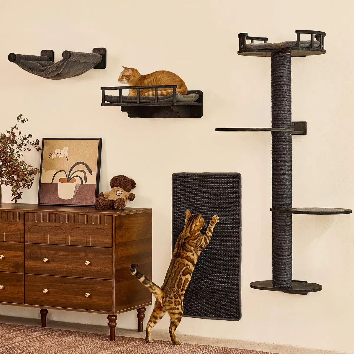 FUKUMARU Kletterwand Katzen-Set, 4 in 1 stabiles Wandmöbel aus mehrschichtigem Holz mit Hängematte, Wandregalen, Kratzbaum und Sisalmatte – Platzsparende Kletterwand (Schwarz)