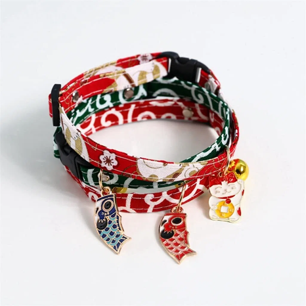 Niedliches Halsband für Katzen, Haustiere, mit Glocke, Katzenhalsband, verstellbar, für Sicherheitskätzchen, für Katzen, Welpen, Hunde (Farbe 3)