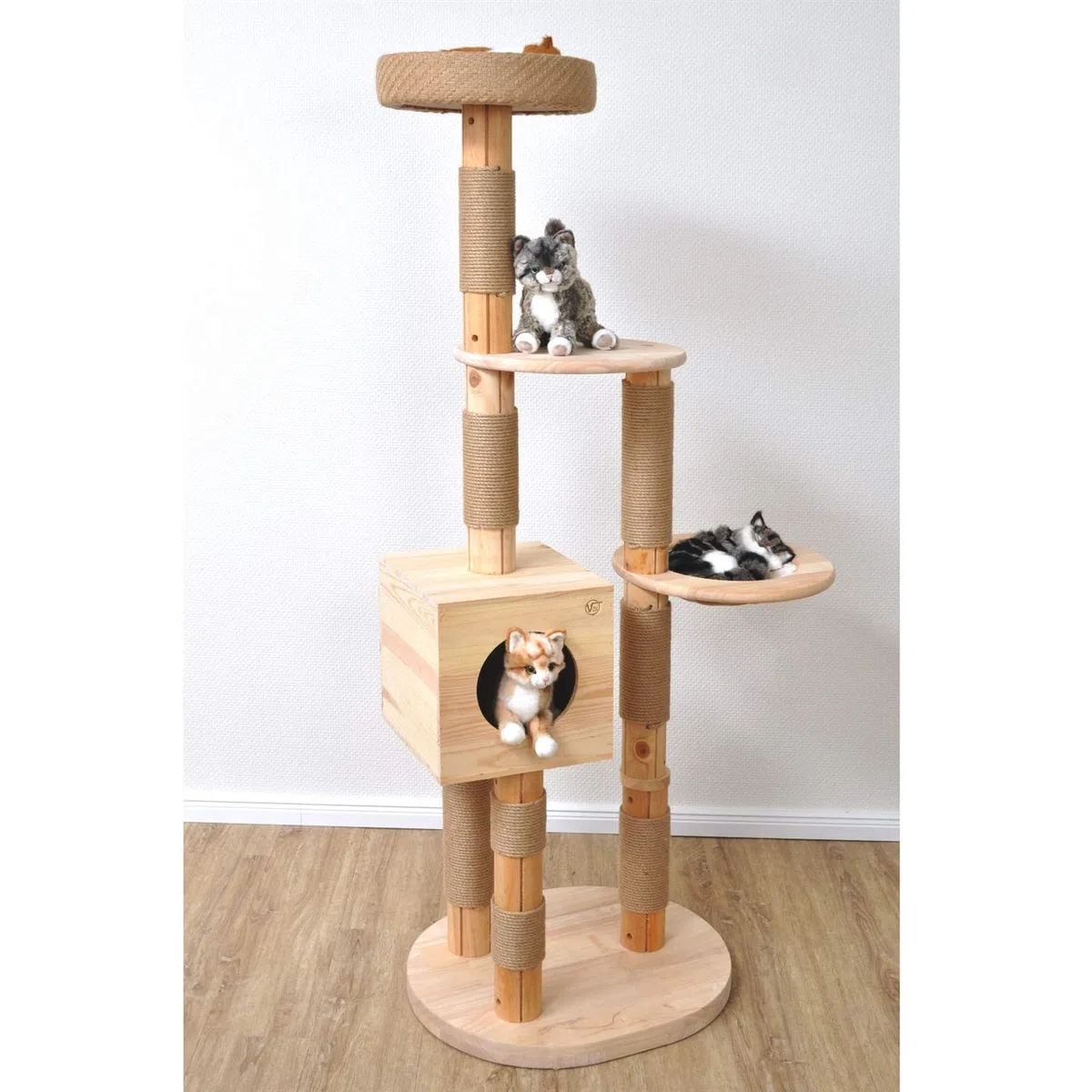 VOSS.PET Kratzbaum aus unbehandeltem Kiefernholz 1,63m, Simba, Katzenbaum, Kletterbaum, Katzenkratzbaum