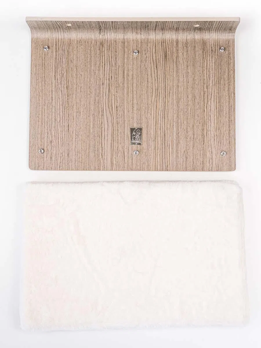 Petrebels Kletterwand, Wandliege Relax 50 cm, Kratzbaum Wand, Premium Qualität Wandkratzbaum, Katzenbett Wandmontage, Holz Farbe Eiche-Altgrau Look