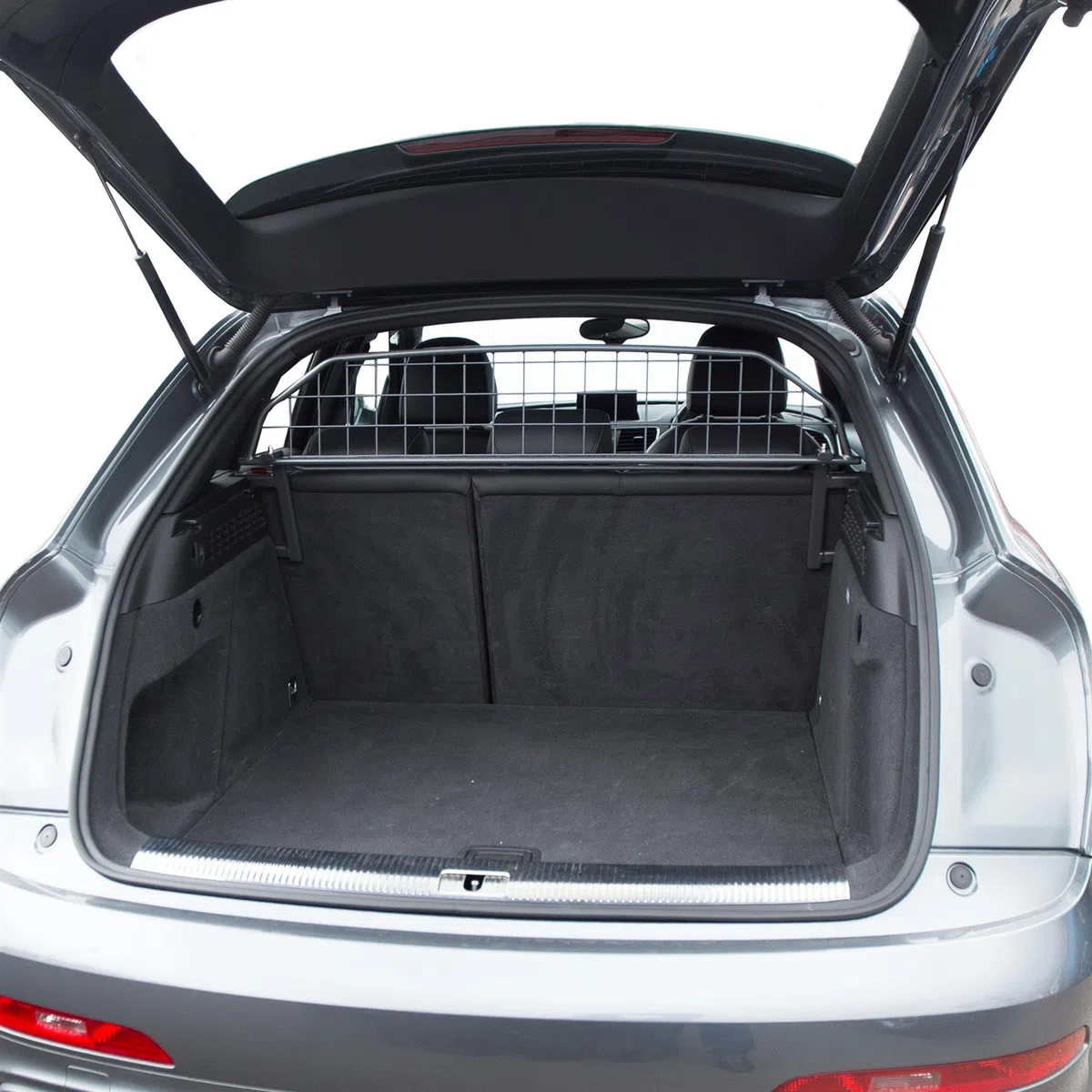 Travall Hundegitter für Audi Q3 2011-2018, fahrzeugspezifisches Trenngitter für den Kofferraum aus Stahl, passgenau für sicheren Hundetransport